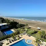 Apto en Morros 3 con vista al Mar 504